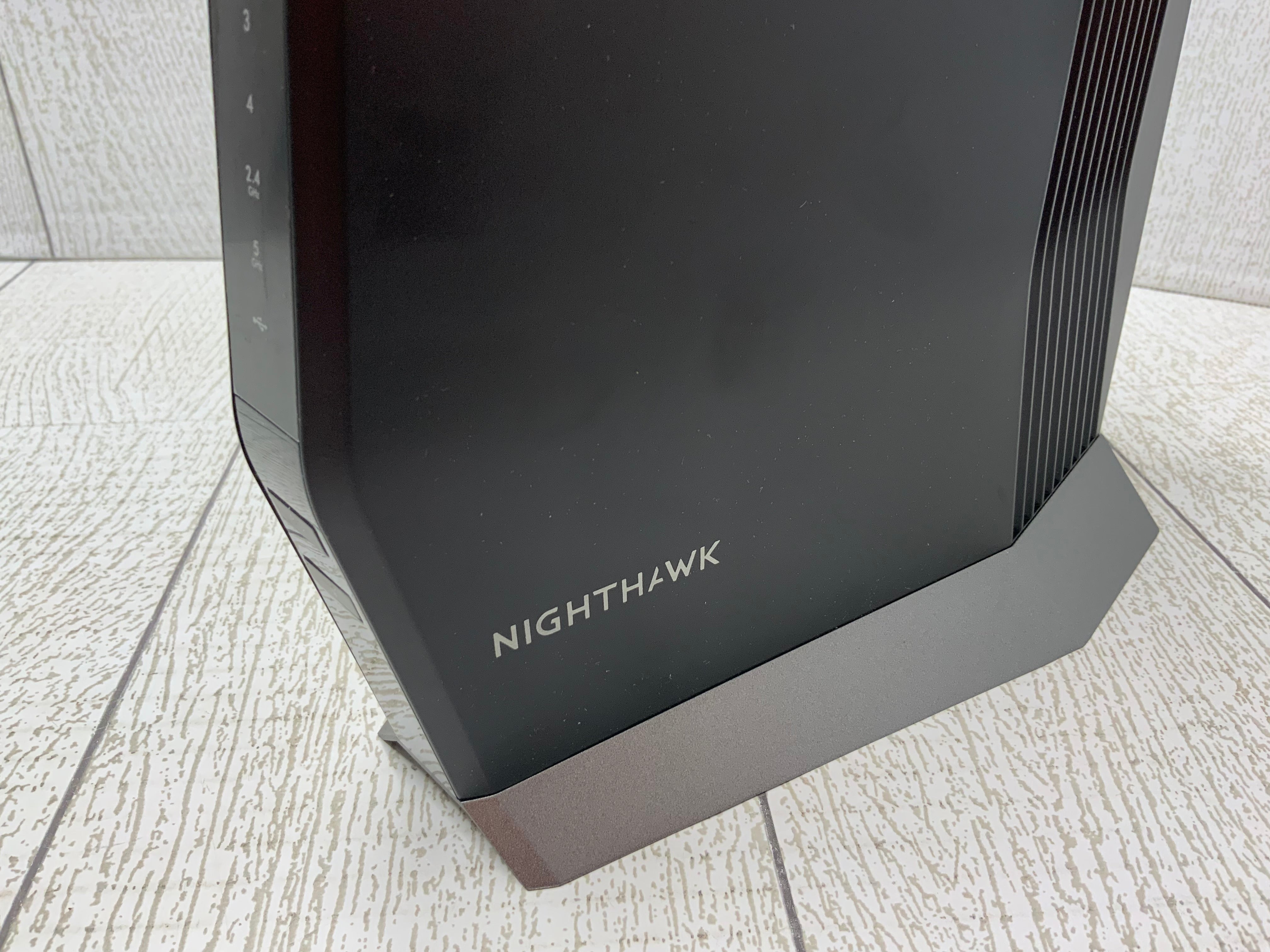 NETGEAR Nighthawk Cable Modem with Built-in WiFi 6 Router (CAX80) (7998836211950)